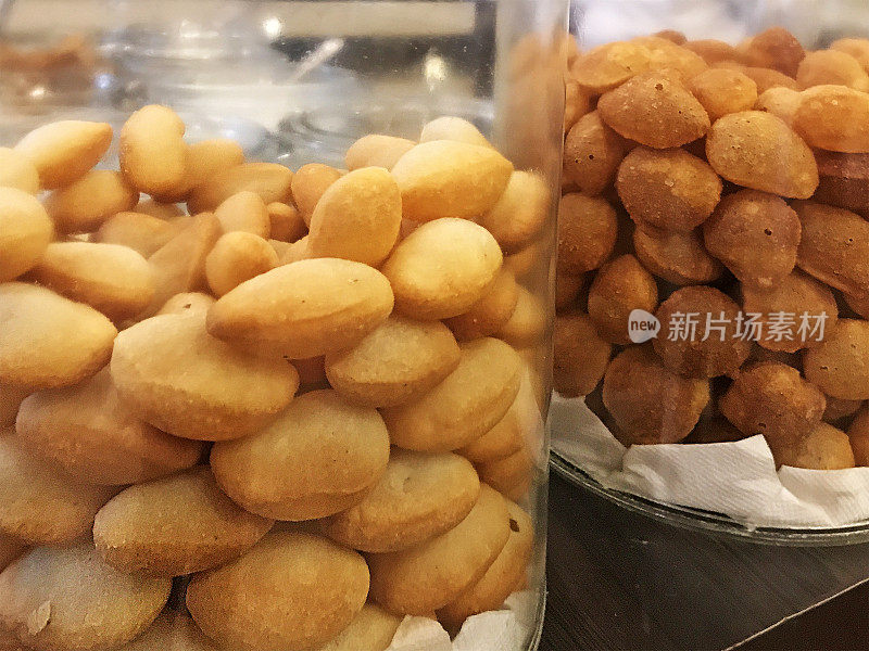 Gol Gappe或Pani Poori（或Puri）